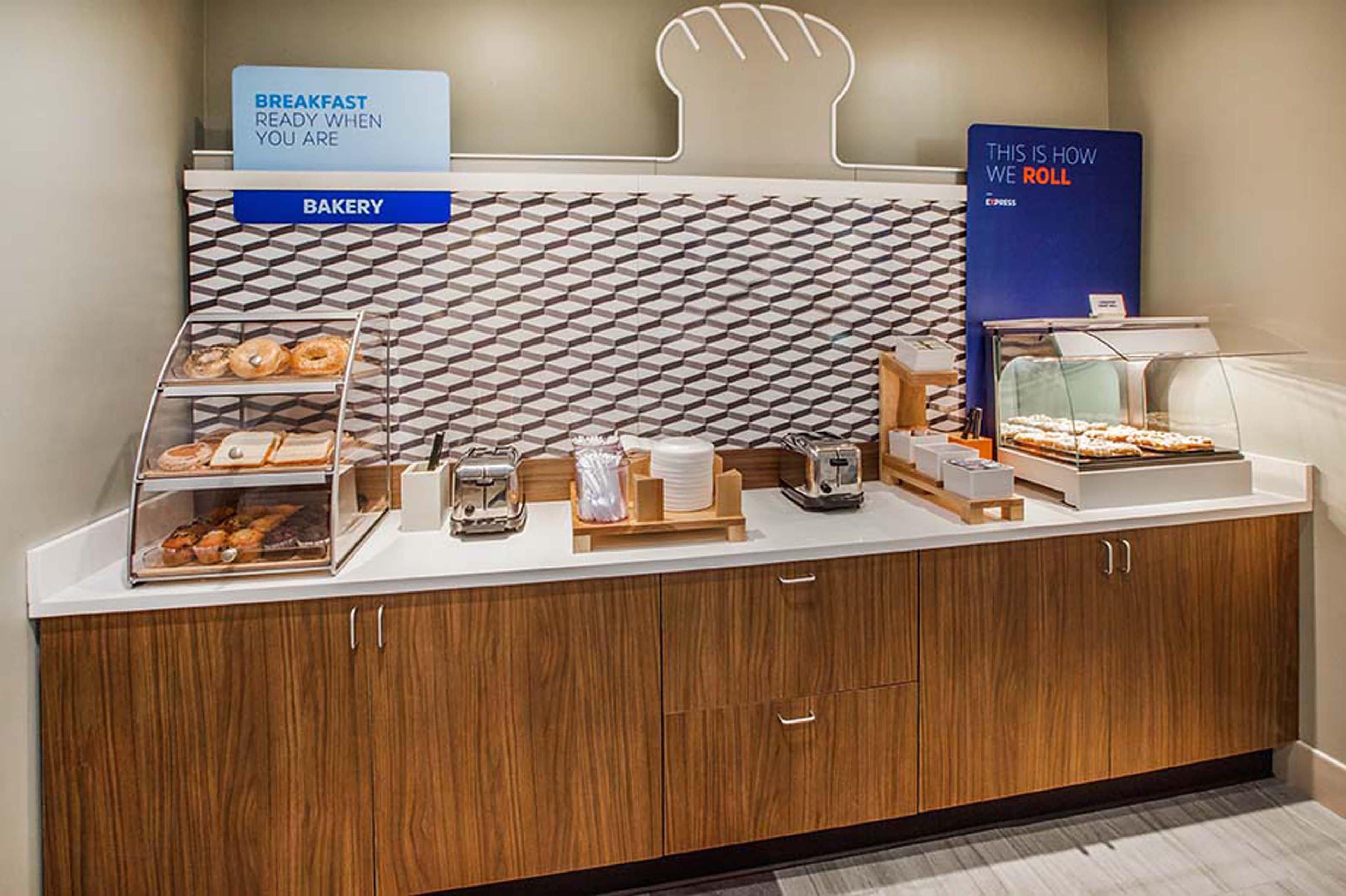 Holiday Inn Express & Suites Buford Ne - Lake Lanier By Ihg Εξωτερικό φωτογραφία